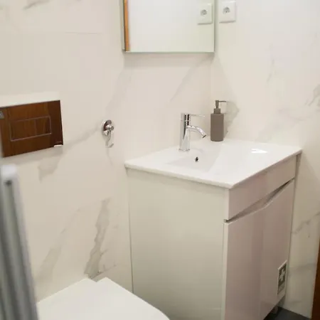Goodgarden Downtown Apartman *