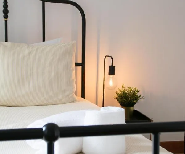 Goodgarden Downtown * Oporto