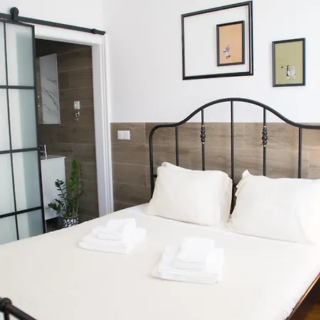 Goodgarden Downtown Apartman *